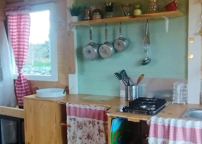 La Roulotte Romantique Des Volcans Chalet *